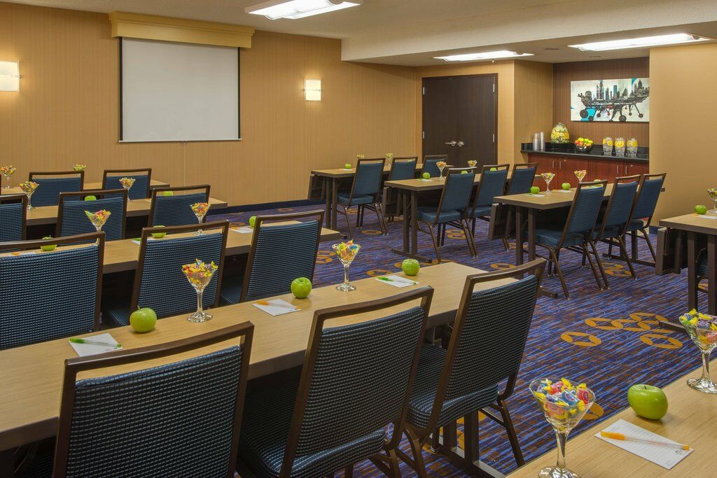 Courtyard By Marriott Atlanta Windy Hill/Ballpark Hotel Bagian luar foto