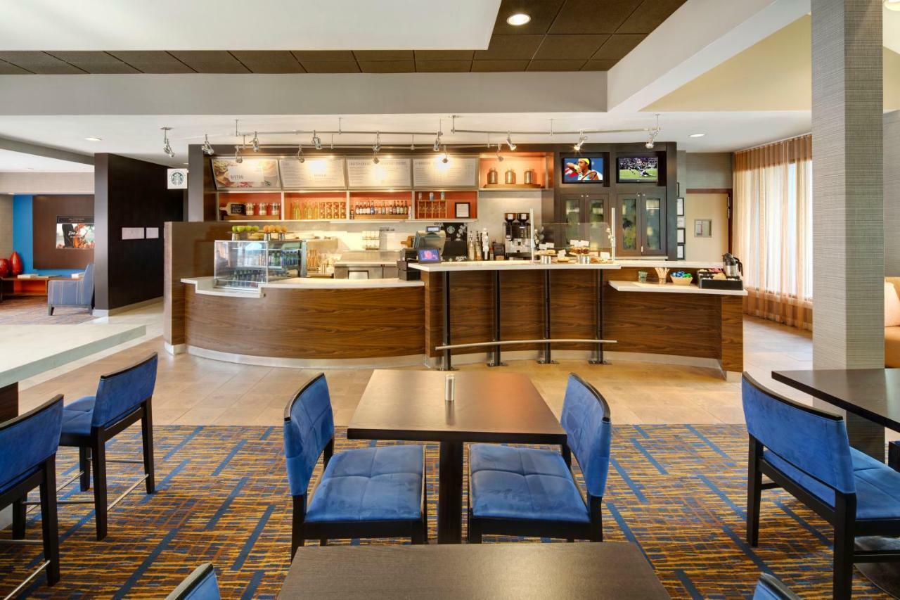 Courtyard By Marriott Atlanta Windy Hill/Ballpark Hotel Bagian luar foto